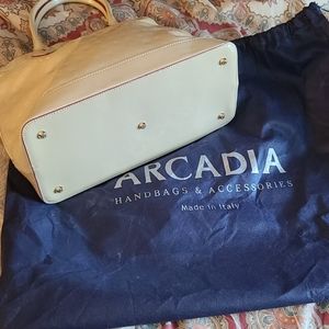 Arcadia purse handbag with a dust bag